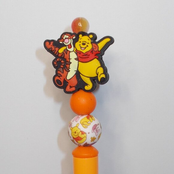 Whinnie-the-Pooh and Tigger Pen - Picture 2 of 2